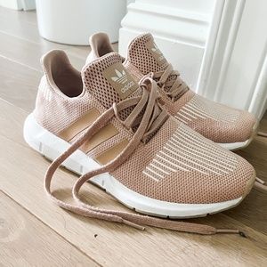 Adidas Swift Run Sneakers